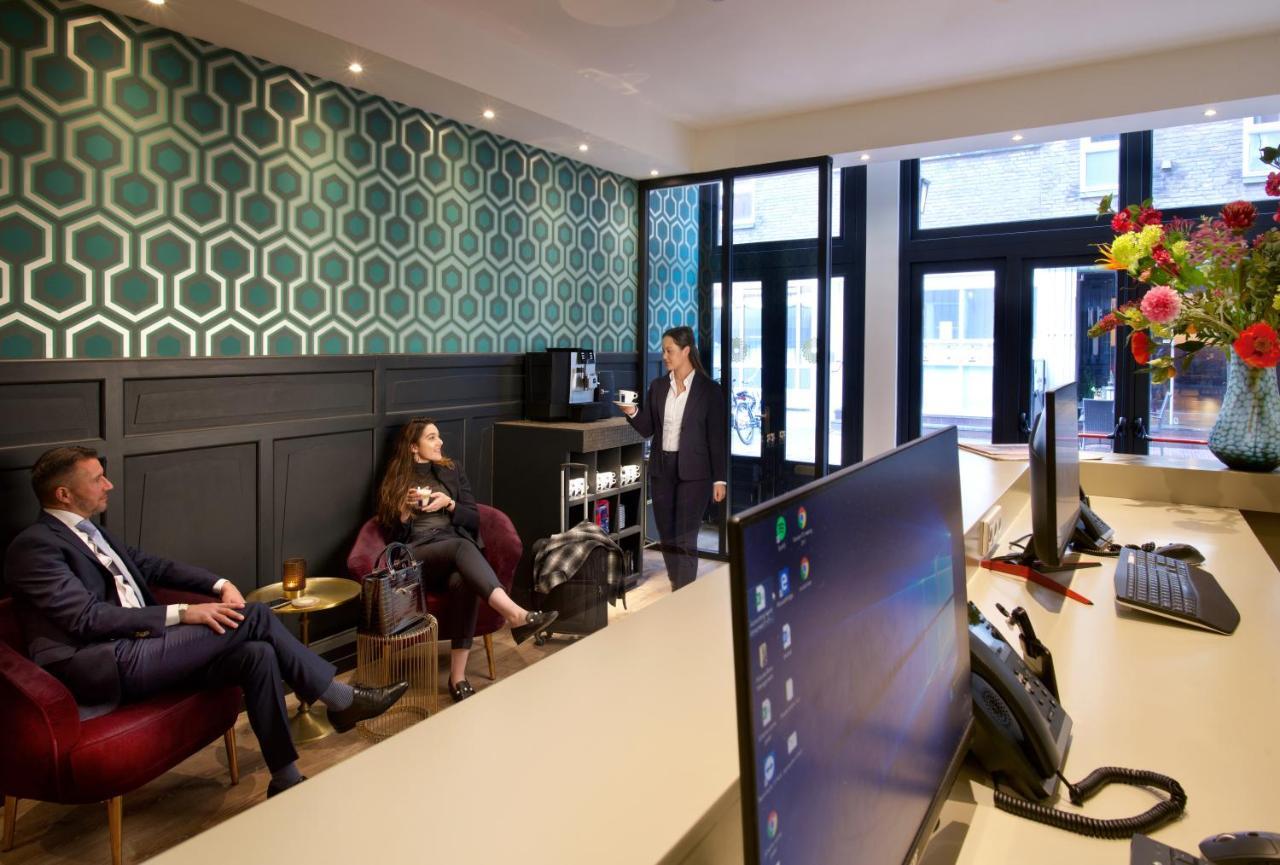 Brasss Hotel Suites Haarlem Esterno foto Reception at the London office
